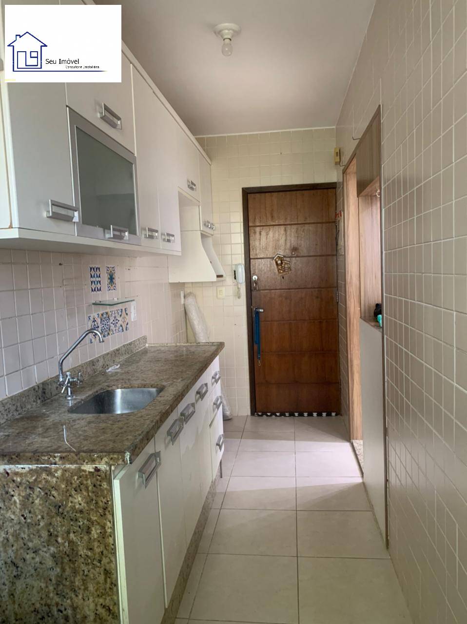 Apartamento à venda com 2 quartos, 60m² - Foto 2