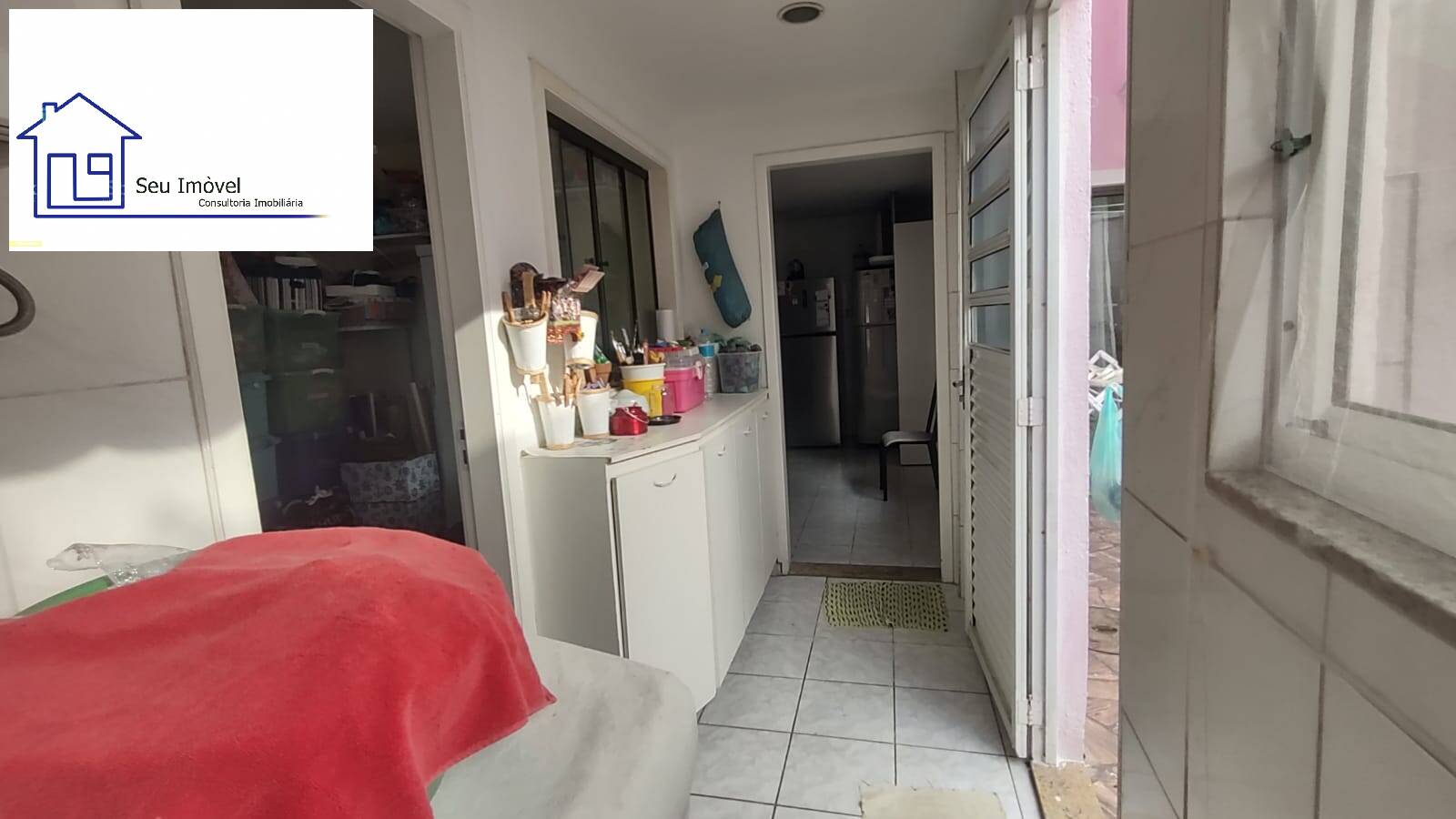 Casa à venda com 3 quartos, 180m² - Foto 10