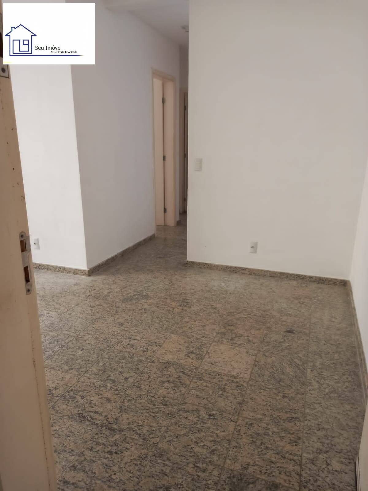 Apartamento à venda com 2 quartos, 45m² - Foto 4