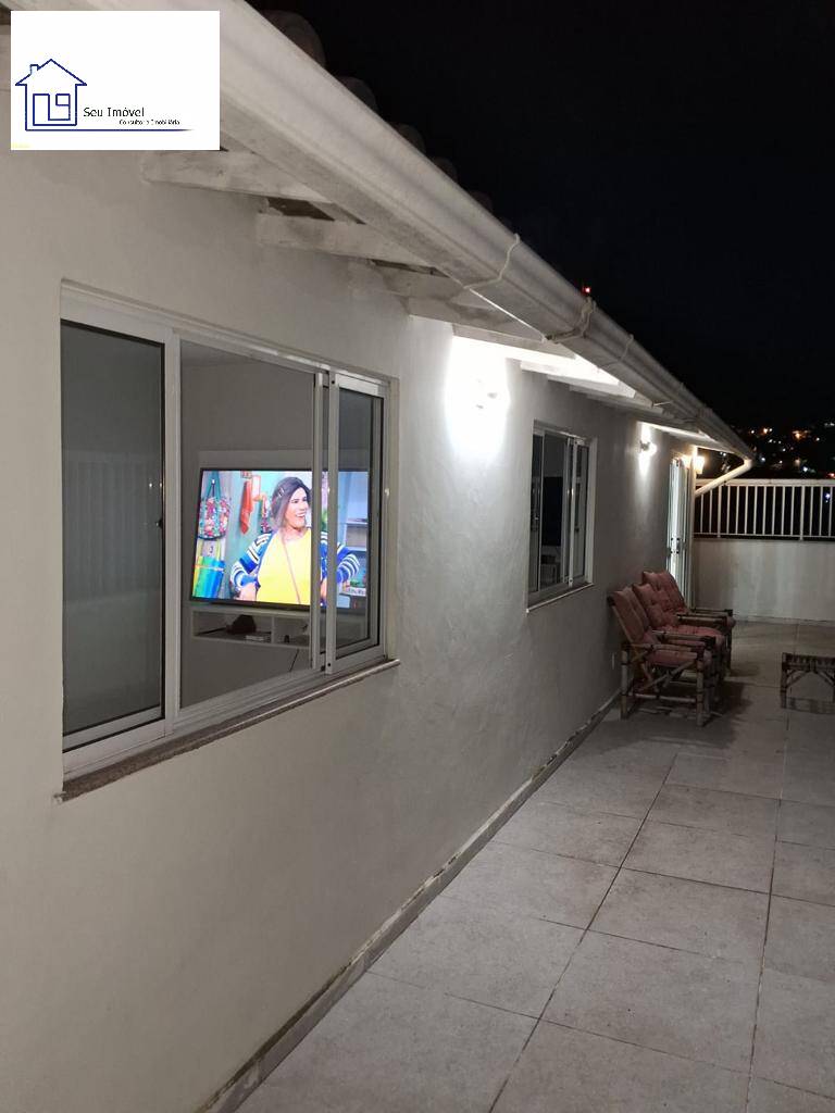 Cobertura à venda com 2 quartos, 150m² - Foto 2