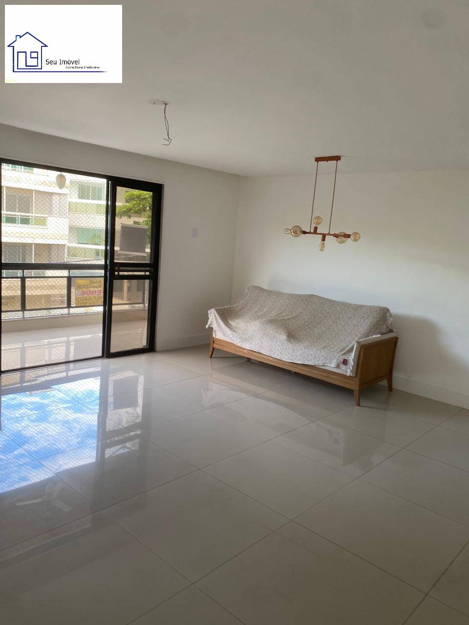 Apartamento à venda com 3 quartos, 138m² - Foto 1