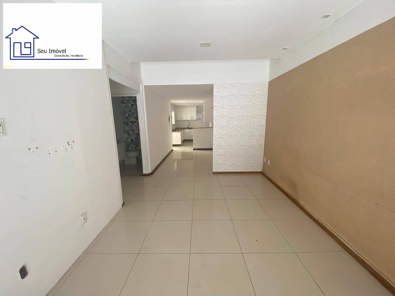 Casa à venda e aluguel com 3 quartos, 170m² - Foto 2