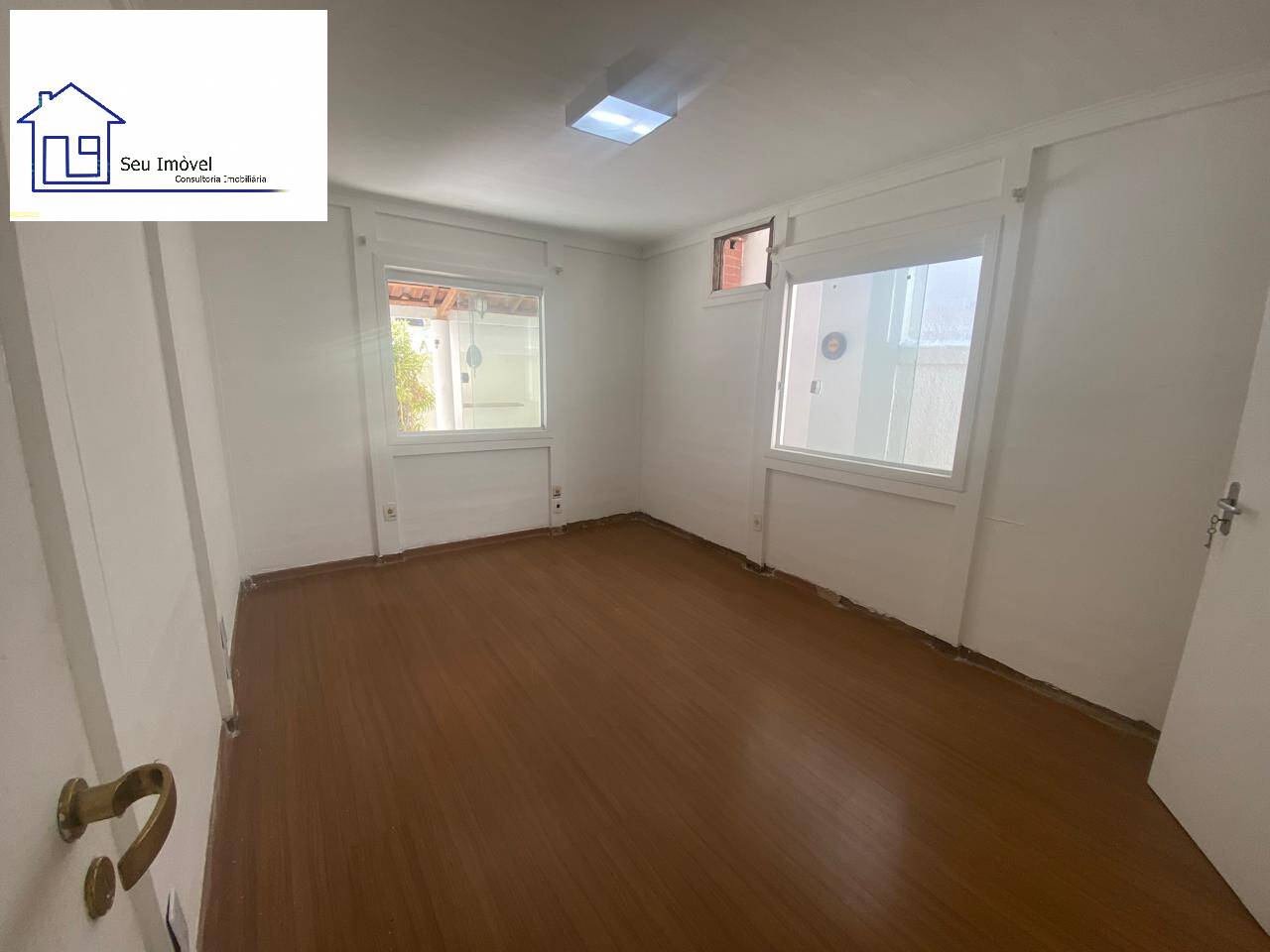 Casa à venda e aluguel com 3 quartos, 170m² - Foto 18