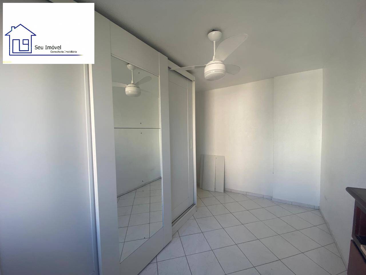 Apartamento à venda com 2 quartos, 50m² - Foto 11