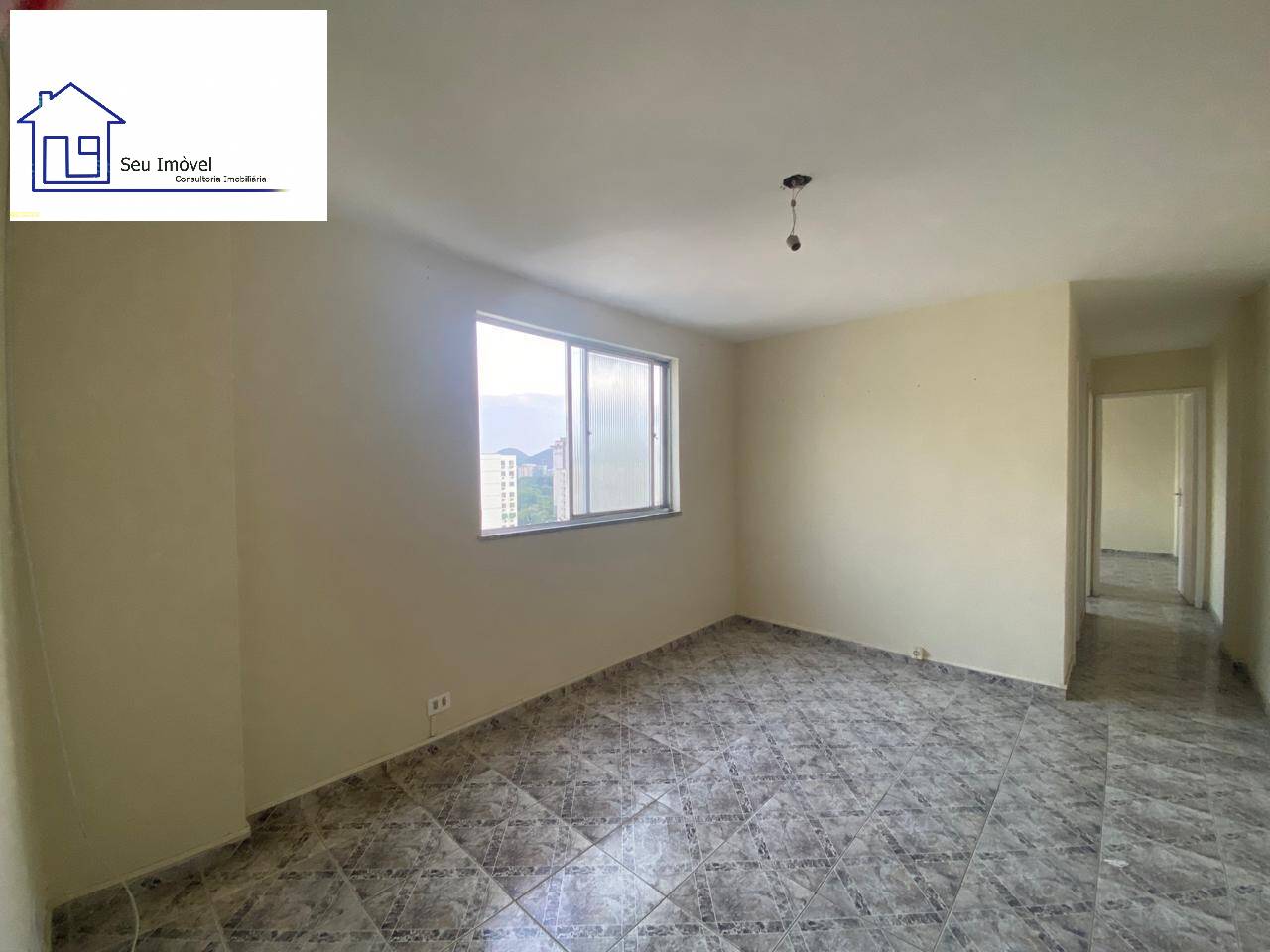 Apartamento à venda com 2 quartos, 48m² - Foto 2