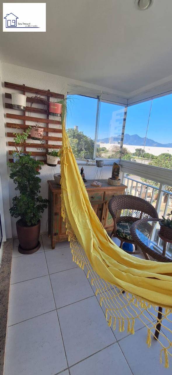 Apartamento à venda com 2 quartos, 65m² - Foto 3