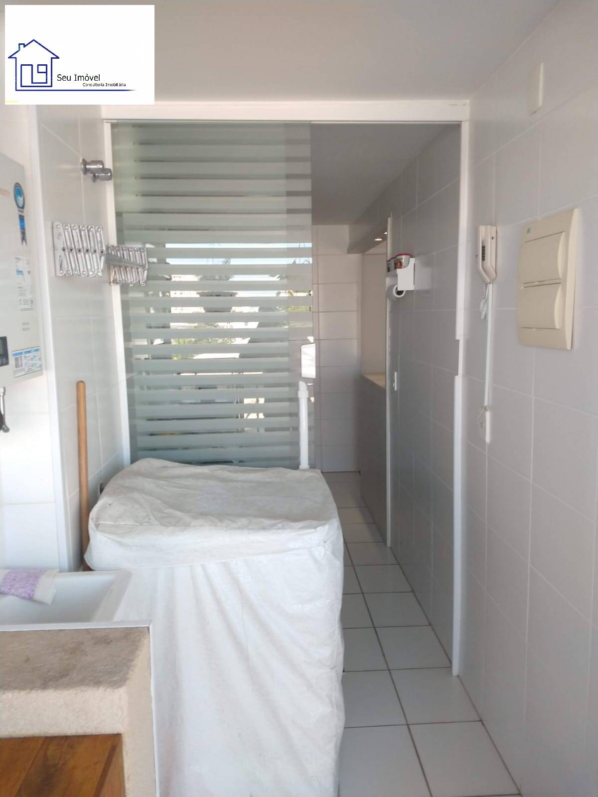 Apartamento para alugar com 2 quartos, 64m² - Foto 12