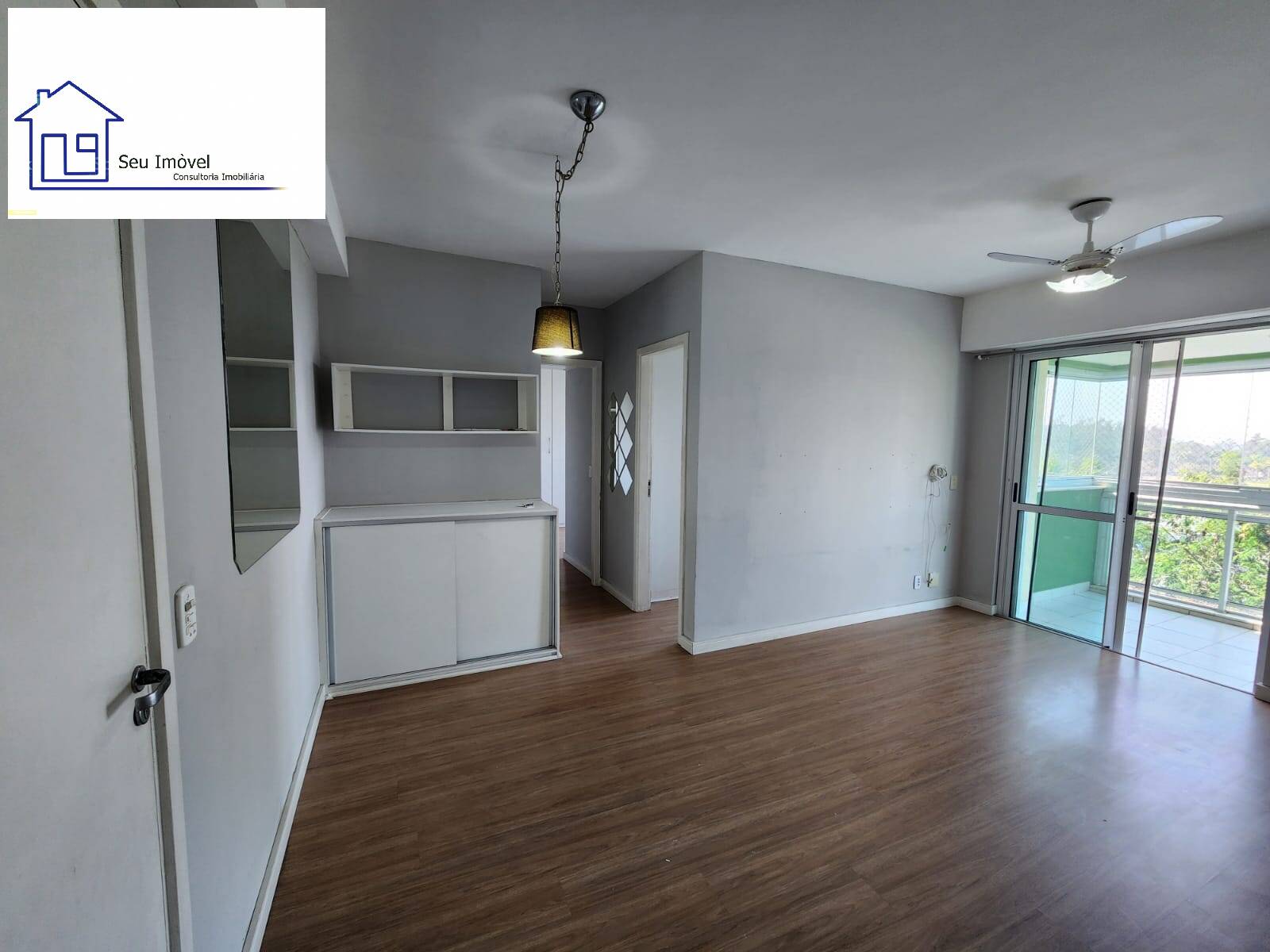 Apartamento à venda com 2 quartos, 63m² - Foto 1