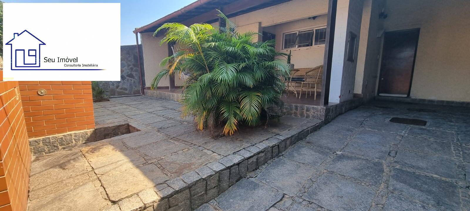 Casa à venda com 2 quartos, 141m² - Foto 2