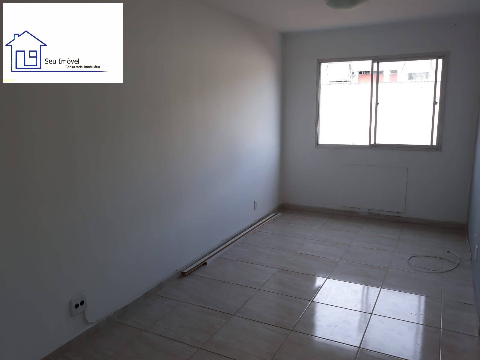 Apartamento à venda com 2 quartos, 60m² - Foto 2