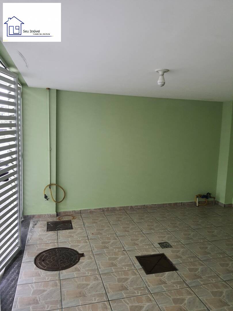 Casa à venda com 2 quartos, 70m² - Foto 14