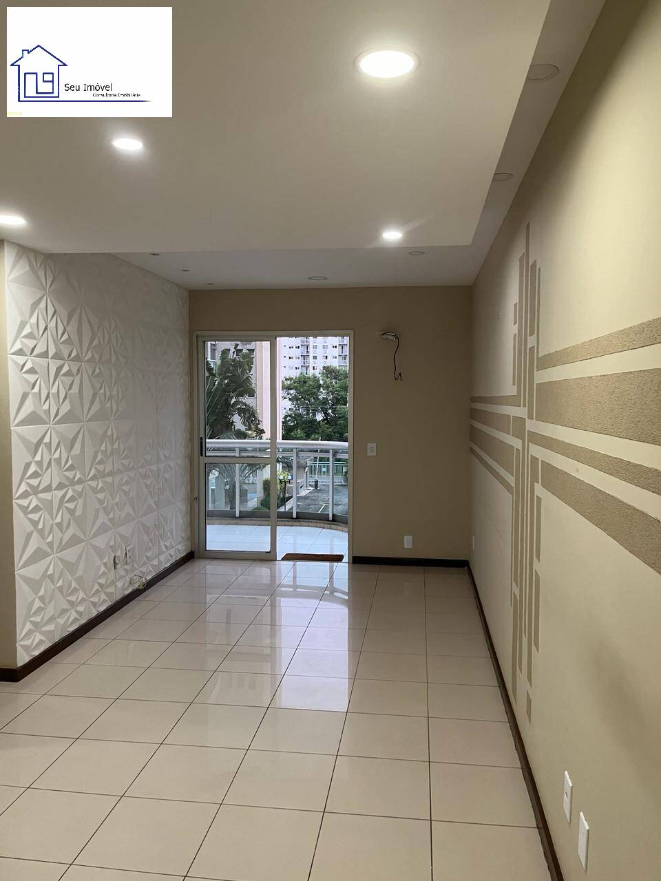 Apartamento à venda com 3 quartos, 80m² - Foto 3