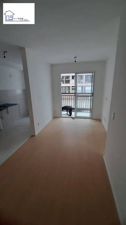 Apartamento à venda com 2 quartos, 46m² - Foto 1