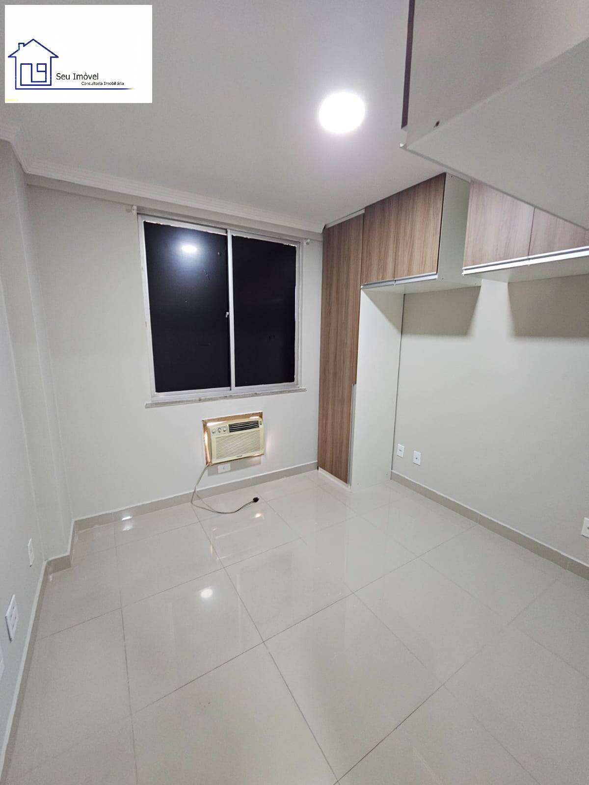 Apartamento à venda com 2 quartos, 85m² - Foto 3