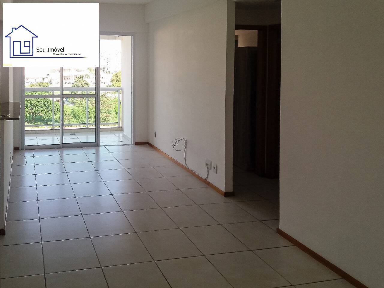 Apartamento à venda com 2 quartos, 73m² - Foto 2