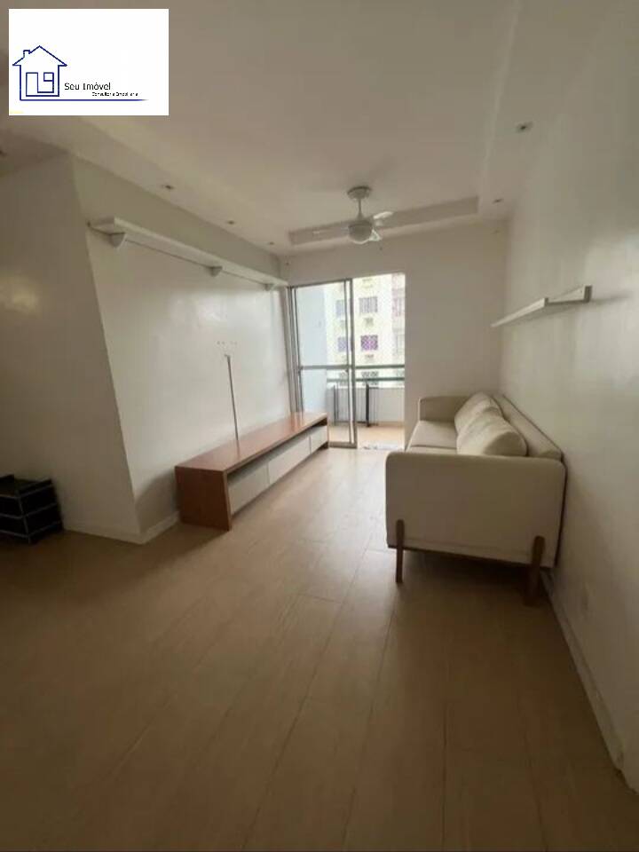 Apartamento à venda com 2 quartos, 64m² - Foto 1