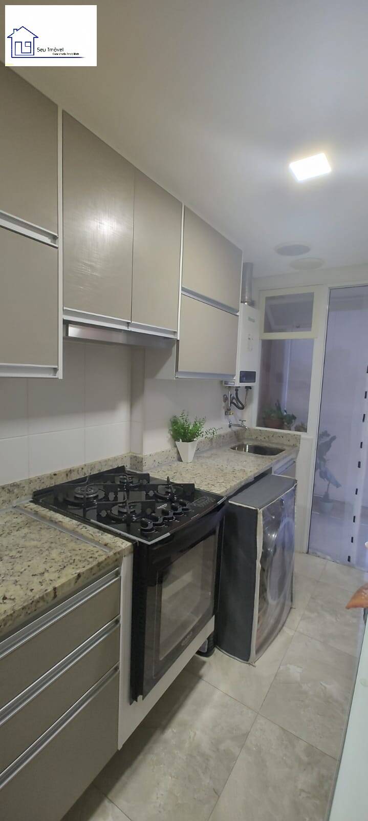 Apartamento à venda com 2 quartos, 64m² - Foto 9