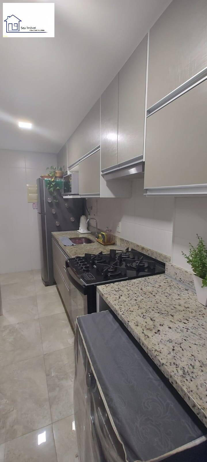 Apartamento à venda com 2 quartos, 64m² - Foto 11