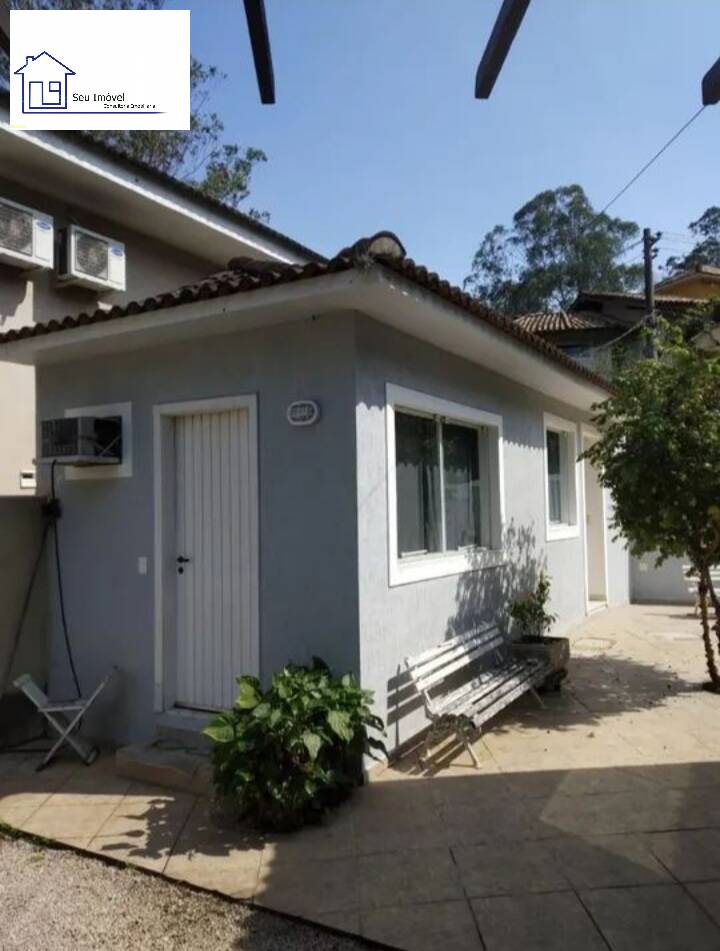 Casa para alugar com 6 quartos, 320m² - Foto 8